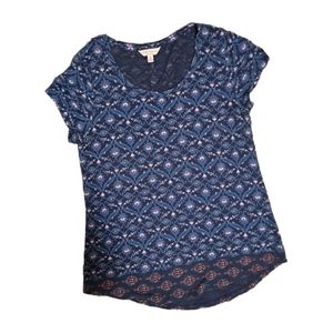 Lucky Brand floral crew neck blue curved hem short sleeve top